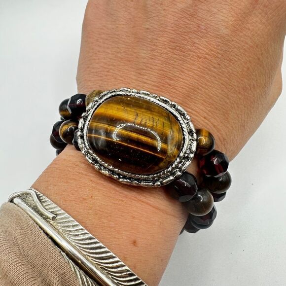 Stunning tigers eye and possible faceted garnet beaded stretchy bracelet! - Picture 9 of 12